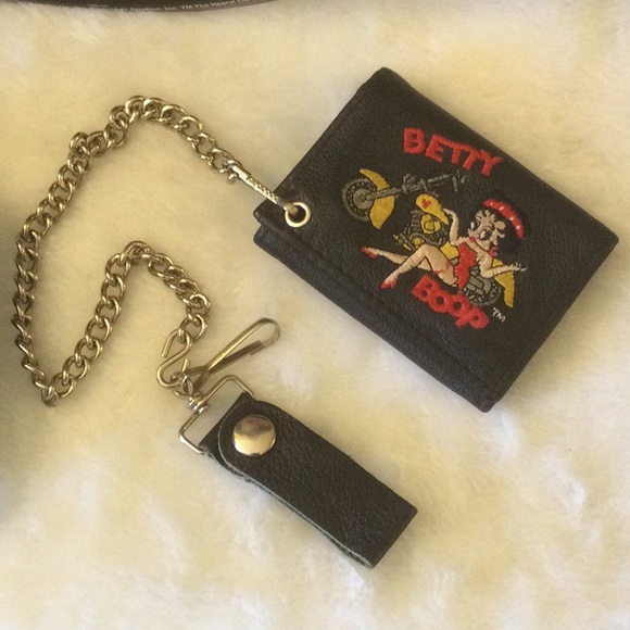 Betty Boop heart shaped wrist clutch - Picture 5 of 8